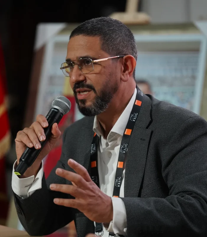 Untitled-2.jpgyhuy 2